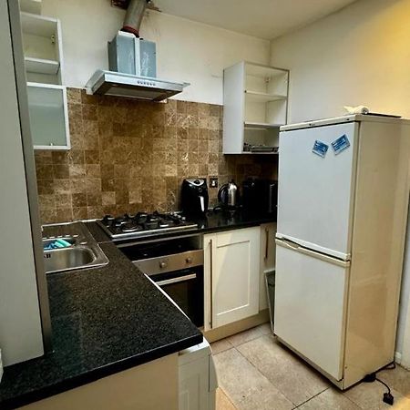 Eastbury Road Home Вотфорд Екстер'єр фото
